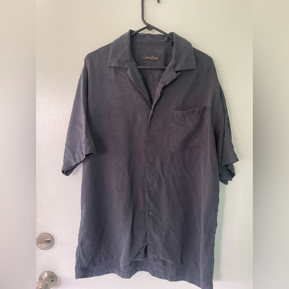 MOVING SALE! Accepting all offers!! Men’s VTG Bugatchi Uomo Button Down Tencel